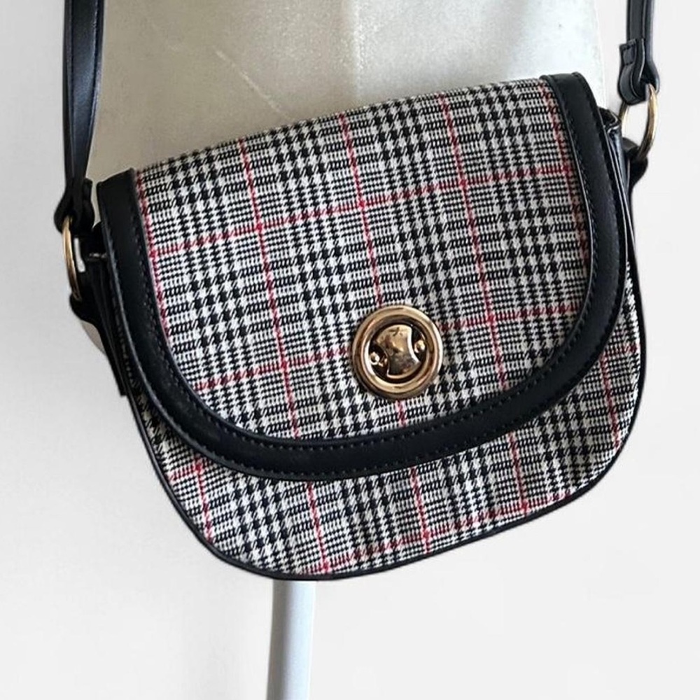 F21 Plaid design crossbody